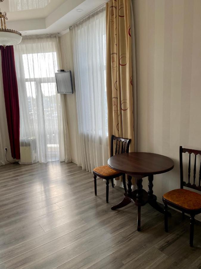 إلفيف Apartment Studio -Біля Вокзалу-Недалеко Від Центру-Городоцька 151 المظهر الخارجي الصورة